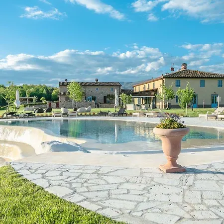Tenuta Le Tre Virtu אתר נופש